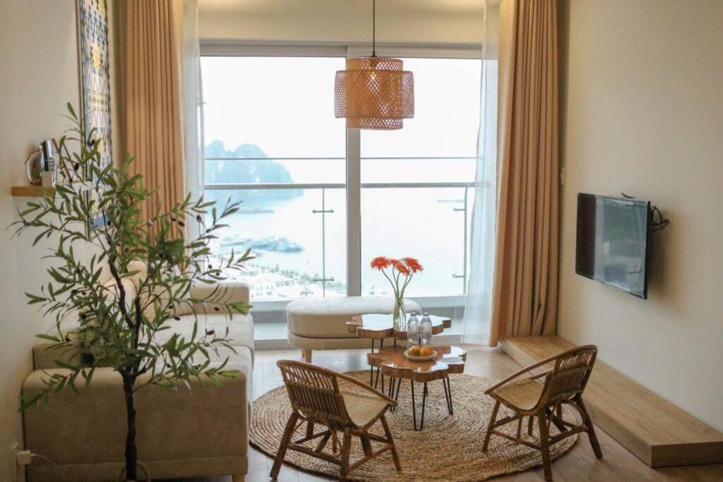 Bom Homes- The Sapphire Ha Long Residence Apartment Esterno foto