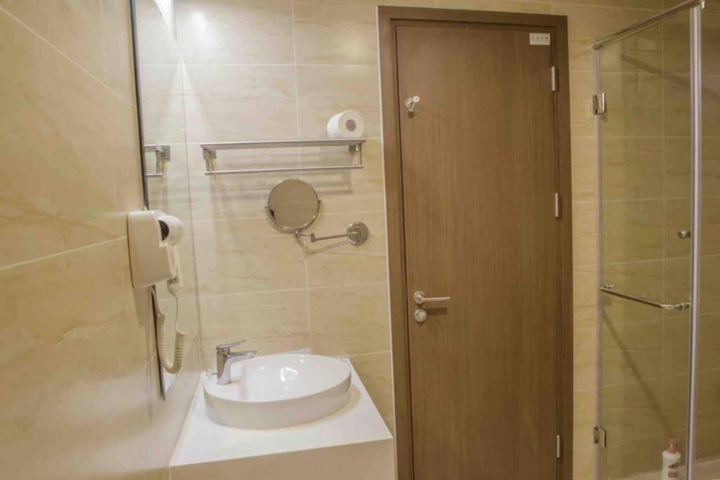Bom Homes- The Sapphire Ha Long Residence Apartment Esterno foto